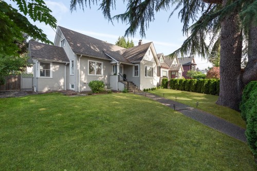 321 Sixth Avenue, New Westminster, BC 