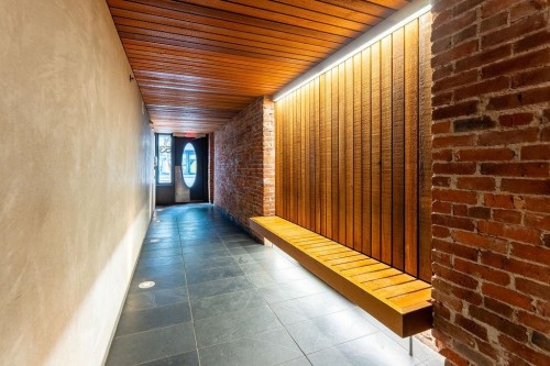 306-53 Hastings Street W, Vancouver, BC 