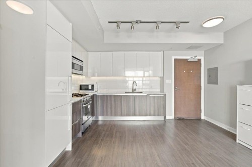 3708-4900 Lennox Lane, Burnaby, BC 