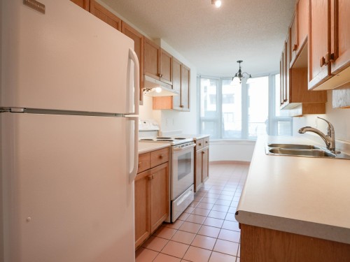 101-1845 Robson Street, Vancouver, BC 