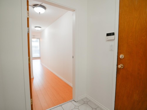 101-1845 Robson Street, Vancouver, BC 