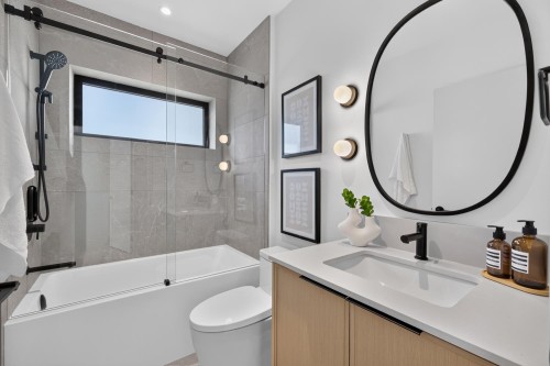 2-58 40Th Avenue E, Vancouver, BC 