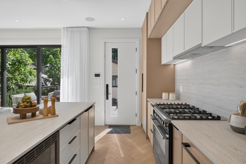 2-58 40Th Avenue E, Vancouver, BC 