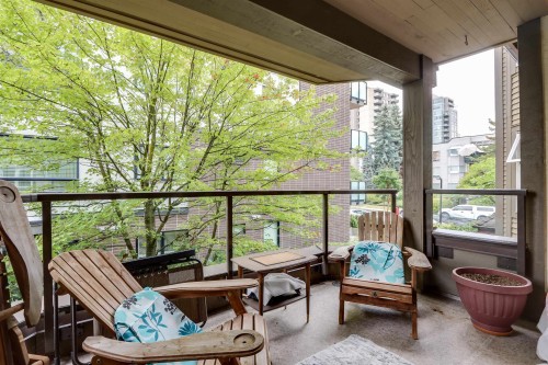 205-1535 Chesterfield Avenue  North Vancouver, BC V7M 2N5