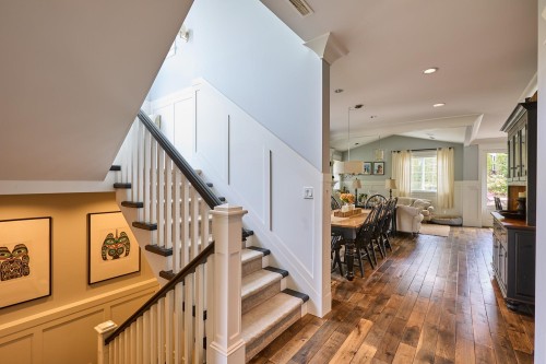 1001 Jay Crescent, Squamish, BC 
