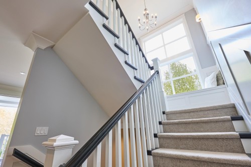 1001 Jay Crescent, Squamish, BC 