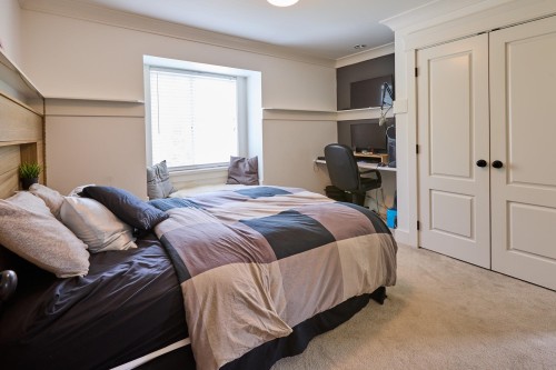 1001 Jay Crescent, Squamish, BC 
