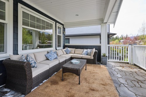 1001 Jay Crescent, Squamish, BC 