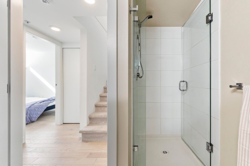 357 16Th Avenue E, Vancouver, BC 