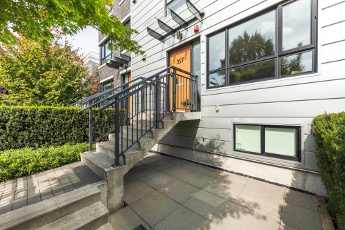 357 16Th Avenue E, Vancouver, BC 