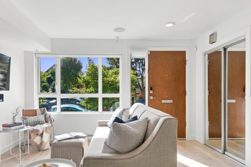 357 16Th Avenue E, Vancouver, BC 