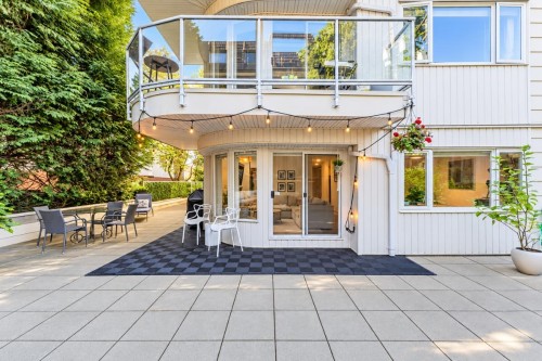 102-320 2Nd Street W, North Vancouver, BC 