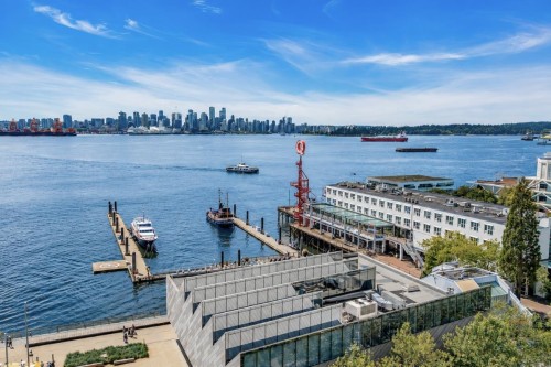 103-108 Esplanade W, North Vancouver, BC 