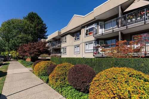104-555 14Th Avenue W, Vancouver, BC 
