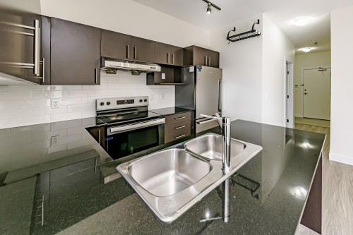 107-1633 Mackay Avenue, North Vancouver, BC 