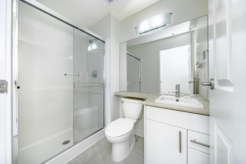 107-1633 Mackay Avenue, North Vancouver, BC 