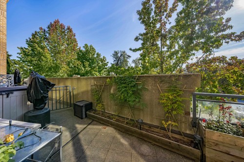 107-1633 Mackay Avenue, North Vancouver, BC 