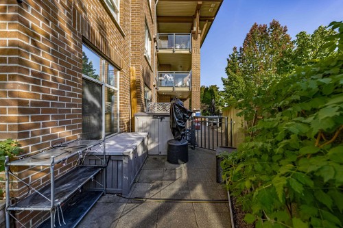 107-1633 Mackay Avenue, North Vancouver, BC 