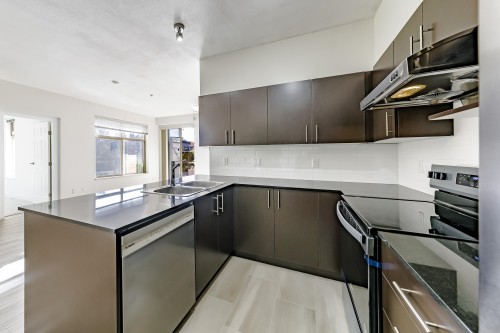 107-1633 Mackay Avenue, North Vancouver, BC 