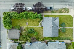 96 16th Avenue W Vancouver, BC V5Y 1Y6