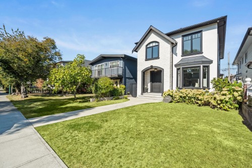 4347 Georgia Street, Burnaby, BC 