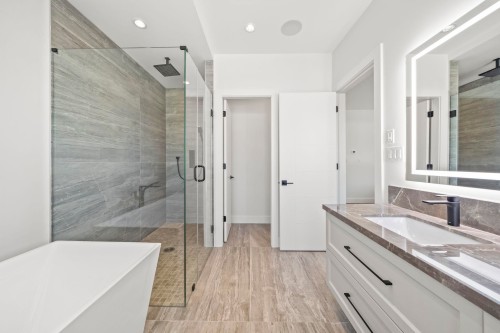 4347 Georgia Street, Burnaby, BC 