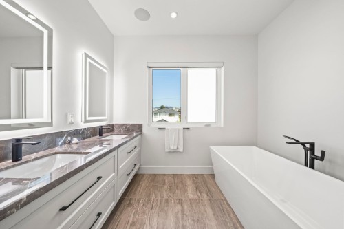 4347 Georgia Street, Burnaby, BC 