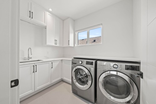 4347 Georgia Street, Burnaby, BC 