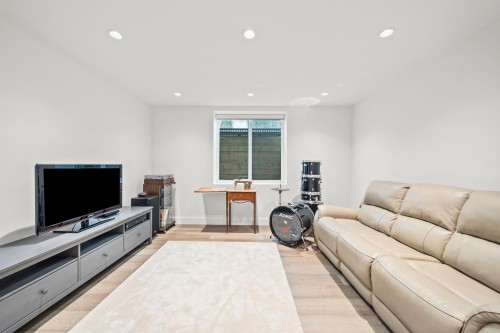 4347 Georgia Street, Burnaby, BC 
