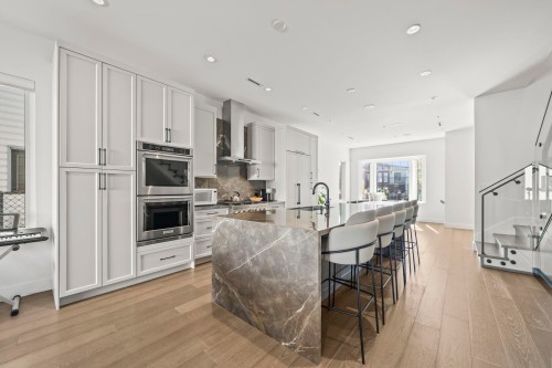 4347 Georgia Street, Burnaby, BC 