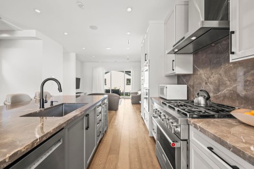 4347 Georgia Street, Burnaby, BC 
