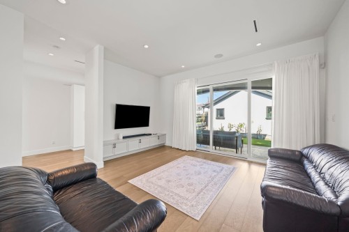 4347 Georgia Street, Burnaby, BC 