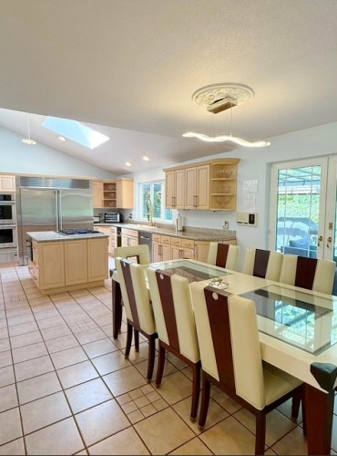 4501A Woodgreen Drive , West Vancouver, BC V7S 2T8 3