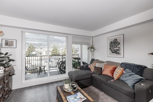 307-1365 Pemberton Avenue, Squamish, BC 