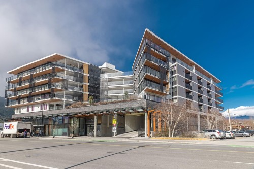 307-1365 Pemberton Avenue, Squamish, BC 