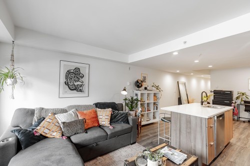 307-1365 Pemberton Avenue, Squamish, BC 