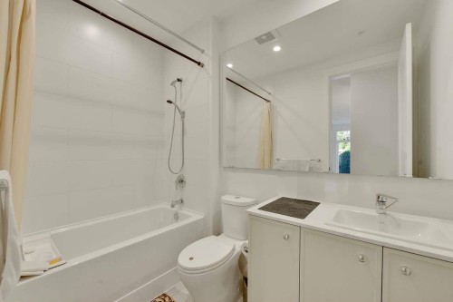 211-708 Edgar Avenue, Coquitlam, BC 