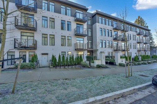 211-708 Edgar Avenue, Coquitlam, BC 