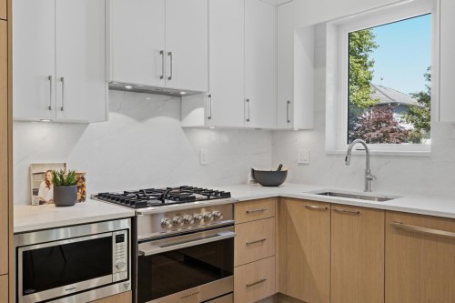 1-3018 19Th Avenue E, Vancouver, BC 