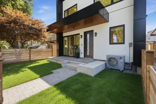 1-3018 19Th Avenue E, Vancouver, BC 