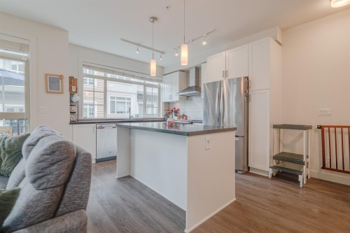 158-11305 240 Street, Maple Ridge, BC 