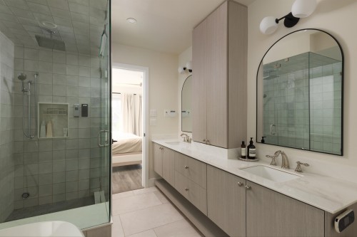 238 19Th Street E, North Vancouver, BC 