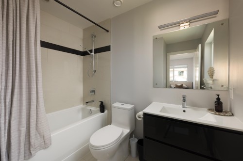 238 19Th Street E, North Vancouver, BC 
