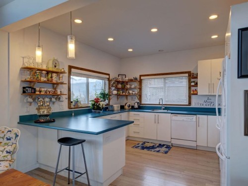 5280 Cecil Hill Road, Madeira Park, BC 