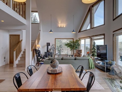 5280 Cecil Hill Road, Madeira Park, BC 