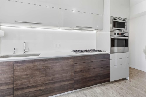 703-2378 Alpha Avenue, Burnaby, BC 