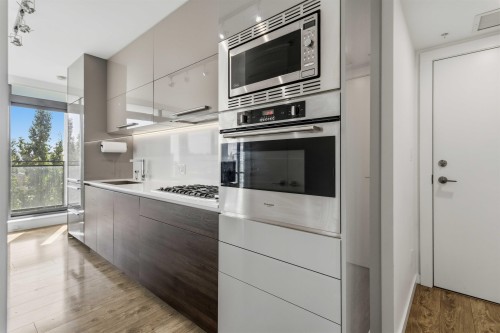 703-2378 Alpha Avenue, Burnaby, BC 