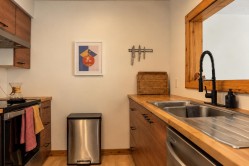30-622 Farnham Road Gibsons, BC V0N 1V8