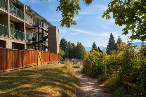 30-622 Farnham Road, Gibsons, BC 