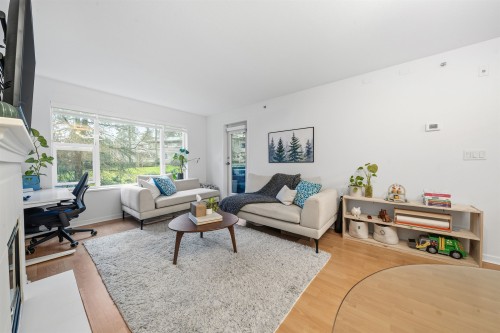 210-5281 Oakmount Crescent, Burnaby, BC 